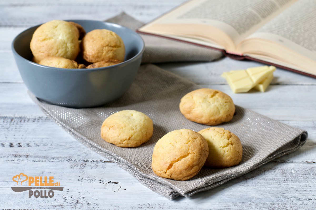 Biscotti al cioccolato bianco