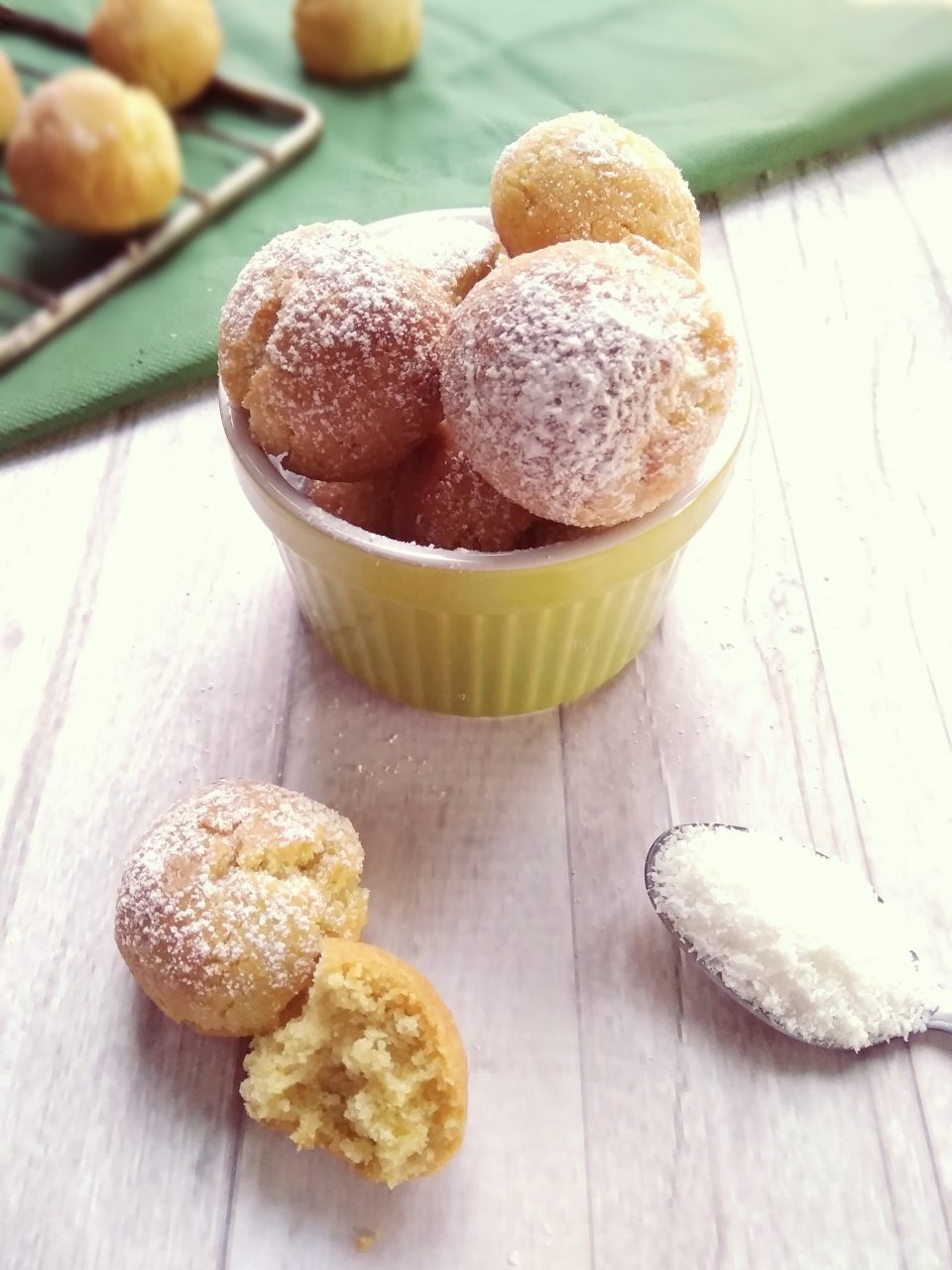Biscotti al cocco senza glutine e lattosio