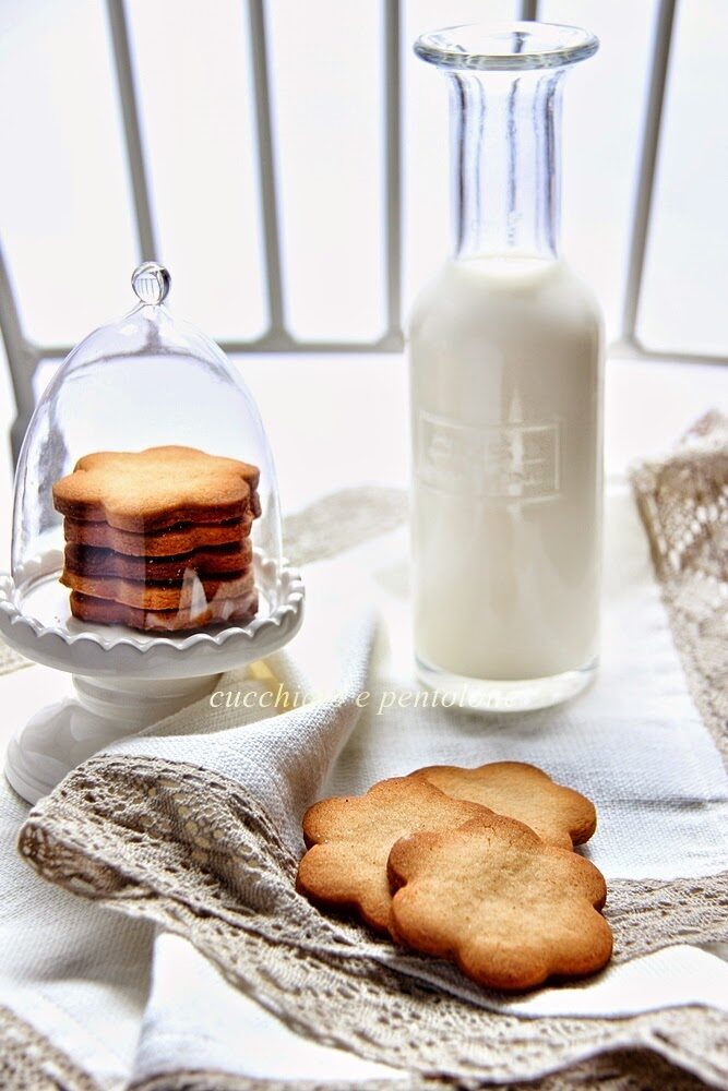 Biscotti al miele senza burro e uova