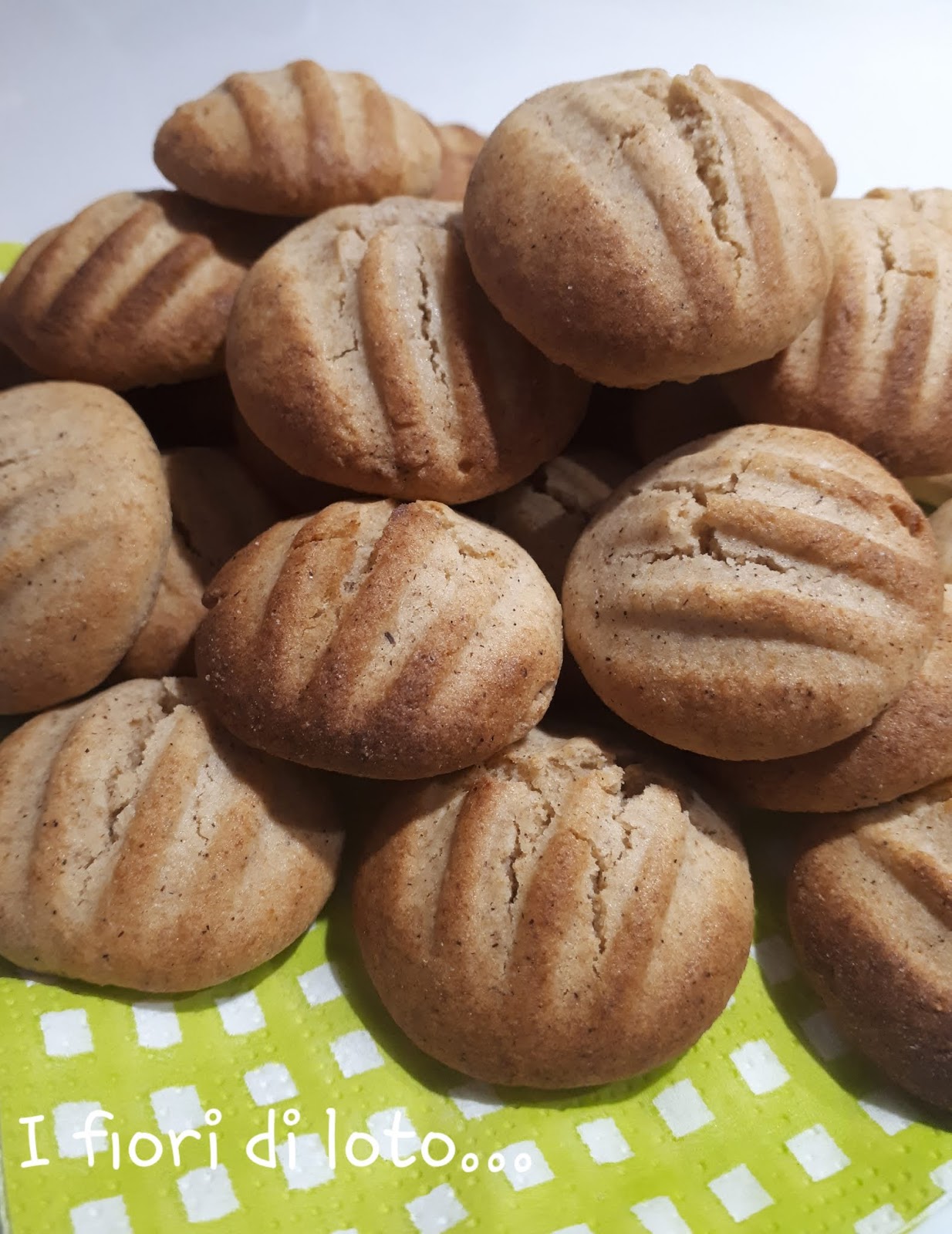 Biscotti al miele (senza burro e zucchero)