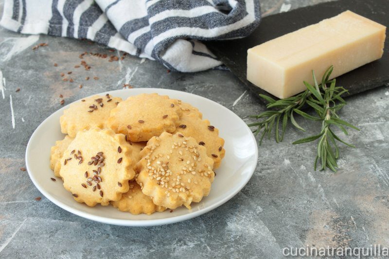 Biscotti al parmigiano