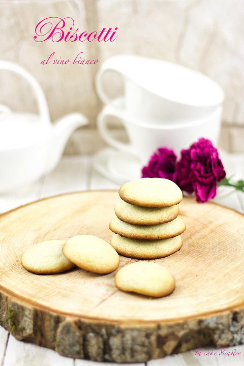 Biscotti al vino – senza uova e burro