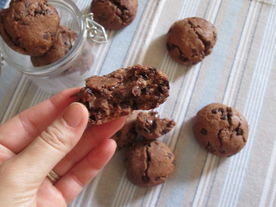 Biscotti alla nutella ripieni