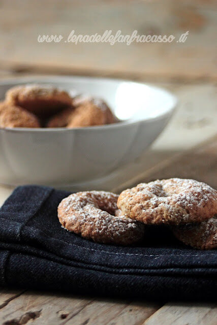 Biscotti alla vernaccia di serrapetrona