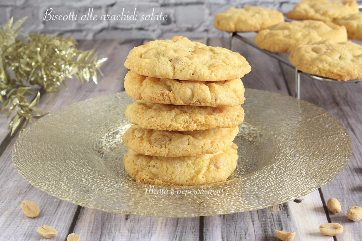 Biscotti alle arachidi salate