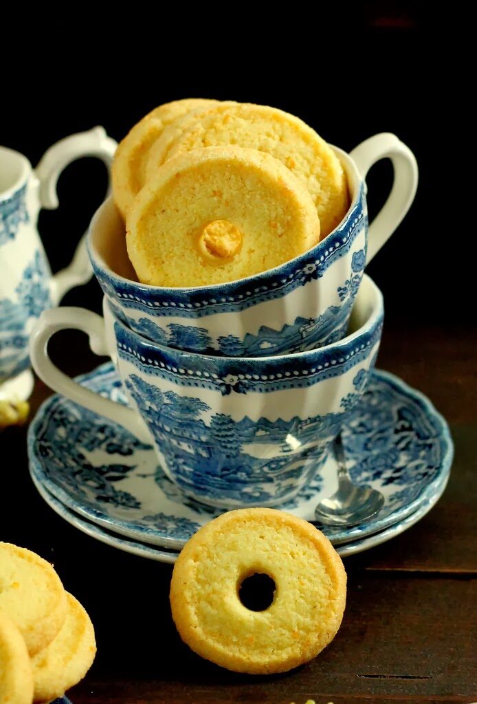 Biscotti alle mandorle e arancia
