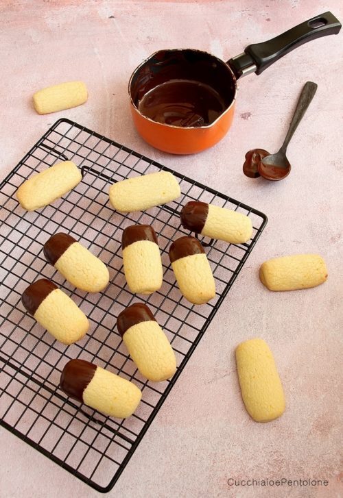 Biscotti arancia e cioccolato