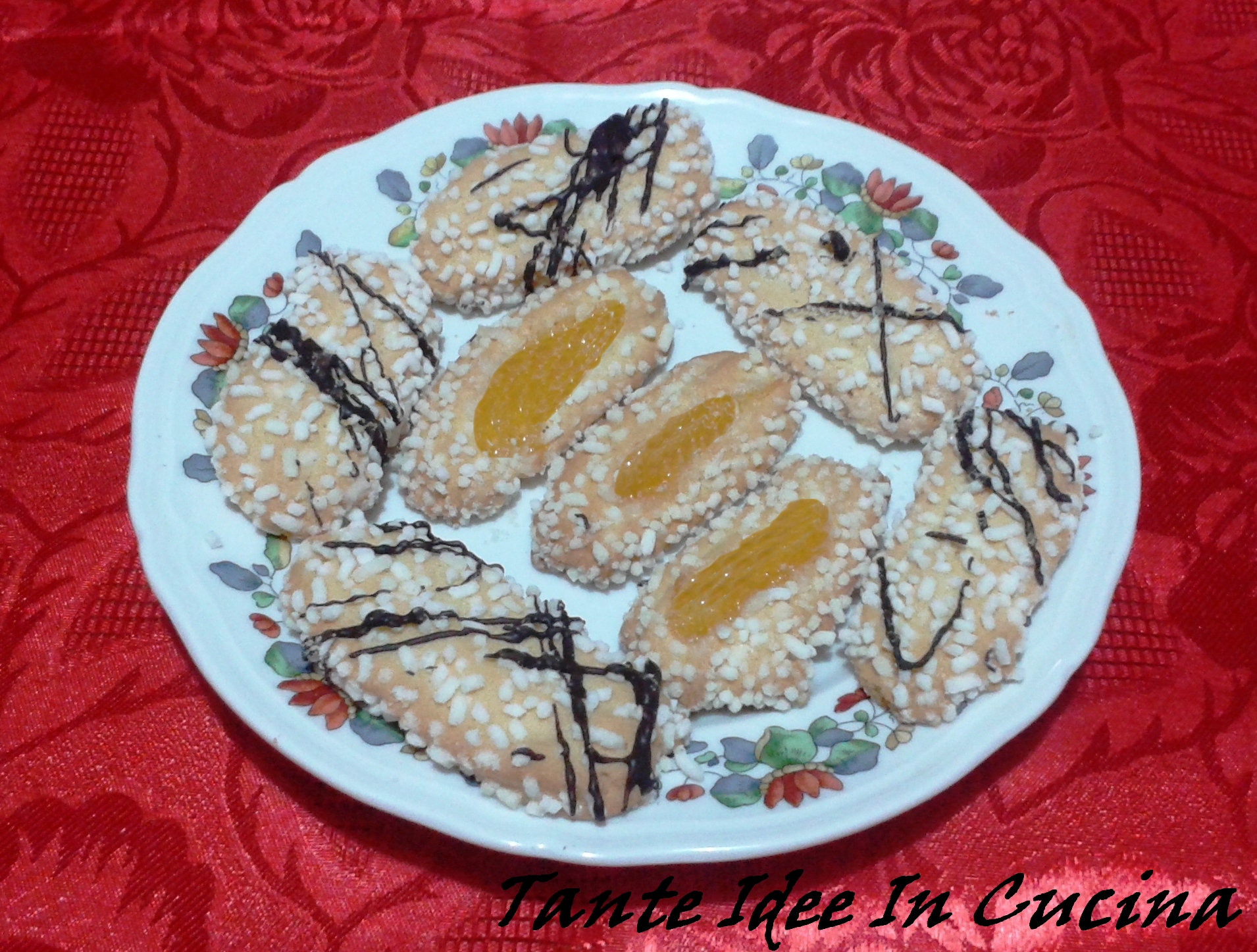 Biscotti assortiti con granella di zucchero
