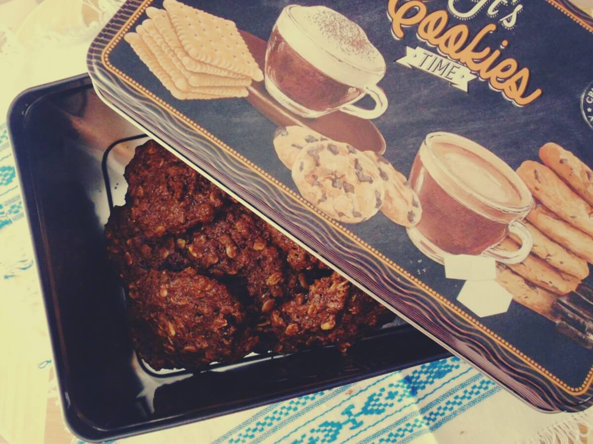 Biscotti avena, cacao e uvetta senza burro