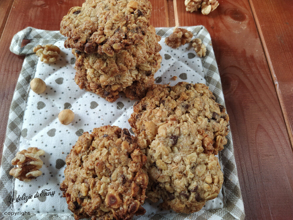 Biscotti avena e cioccolato