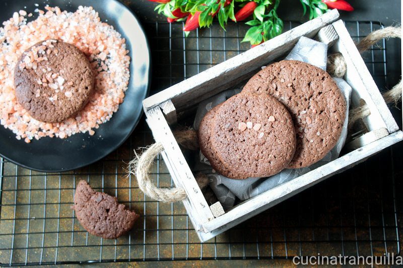 Biscotti cioccolato e sale rosa