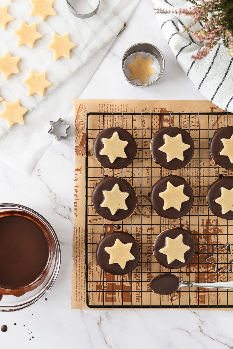 Biscotti con cioccolato e marzapane