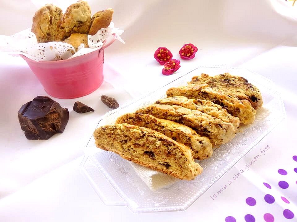 Biscotti con cioccolato senza glutine