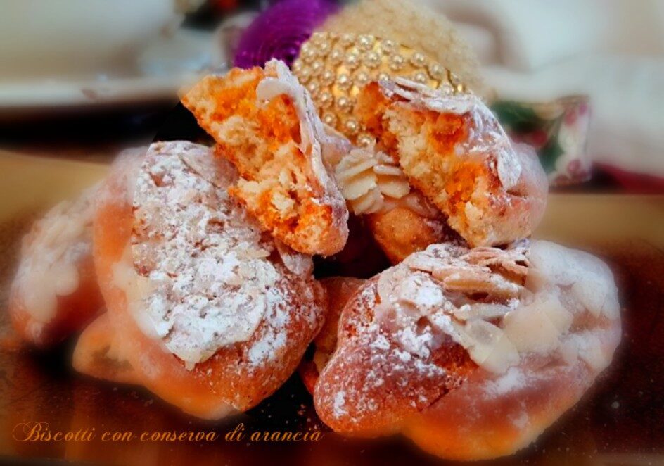 Biscotti con conserva di arance