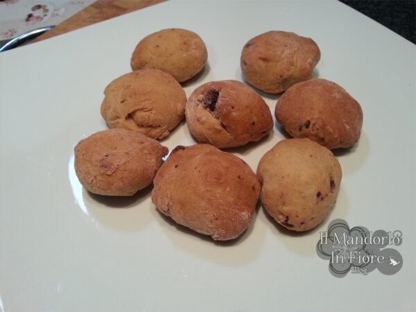 Biscotti con esubero di lievito madre al cioccolato