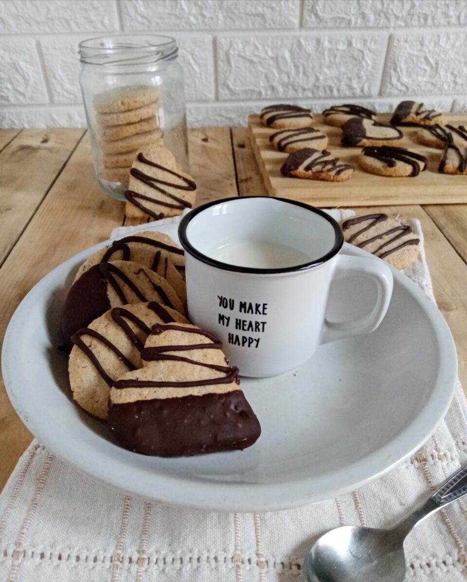 Biscotti con farina di arachidi