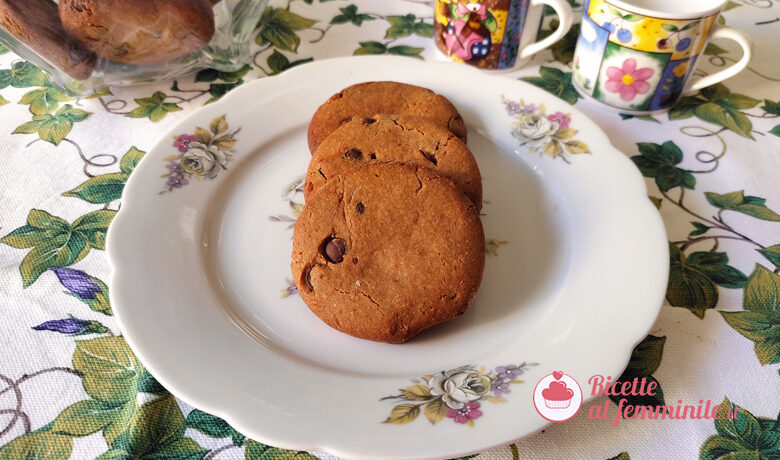 Biscotti con farina di castagne e arancia