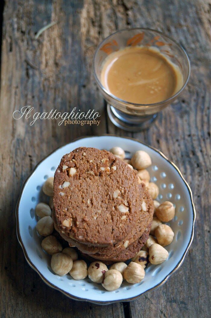 Biscotti con farina di castagne e nocciole (gluten free)
