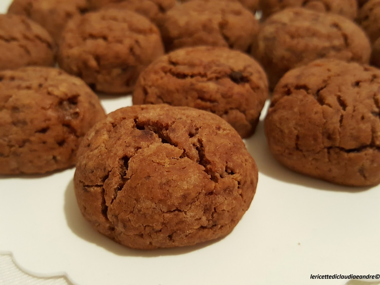 Biscotti con farina di ceci al miele, nesquik, con olio e senza uova