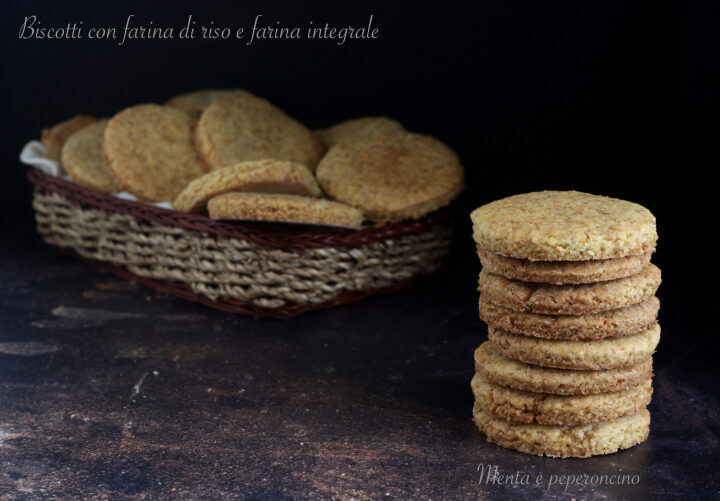Biscotti con farina di riso e farina integrale
