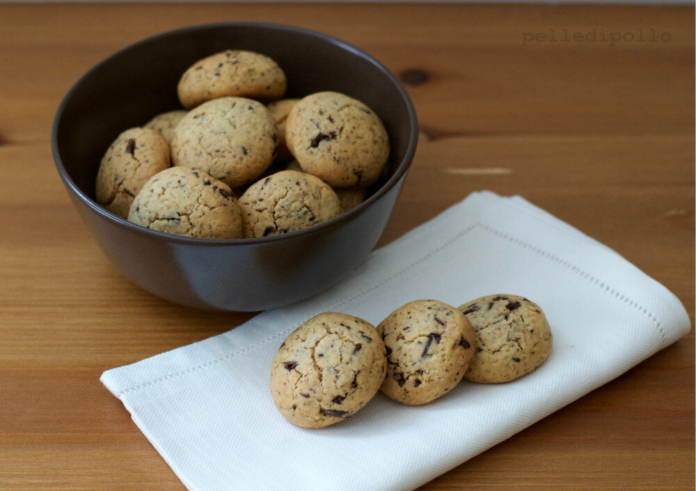 Biscotti con gocce di cioccolato