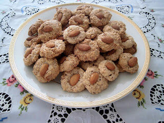 Biscotti con le mandorle, velocissimi da fare!