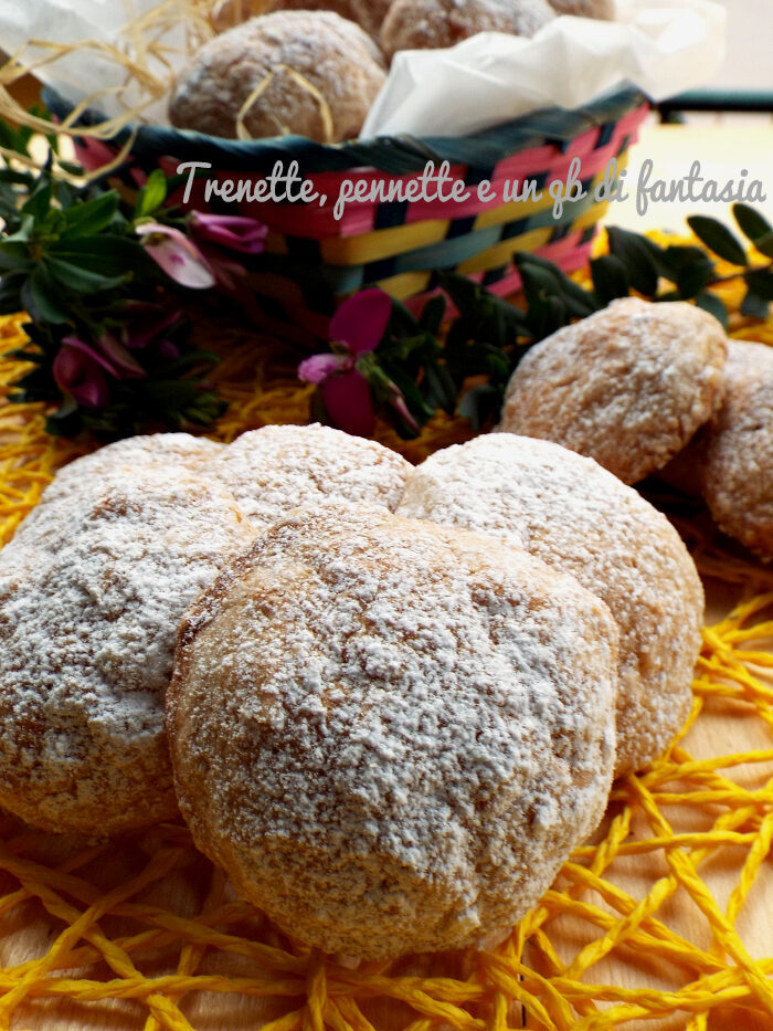 Biscotti con marmellata di castagne e cioccolato bianco