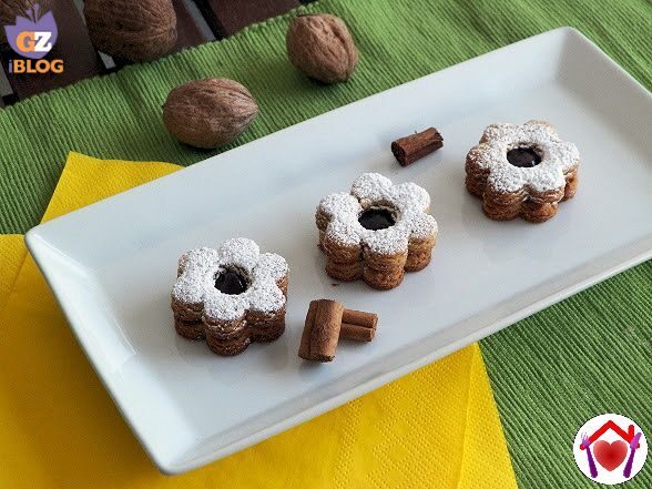 Biscotti con noci e cannella