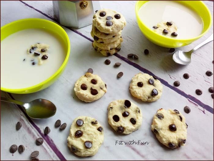 Biscotti cookies 4 ingredienti con cioccolato e senza glutine