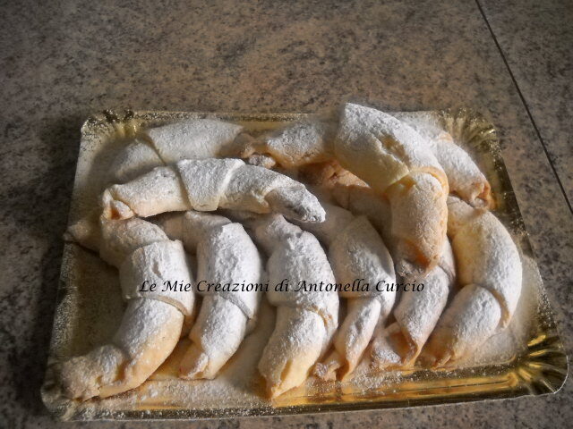 Biscotti croissant senza glutine
