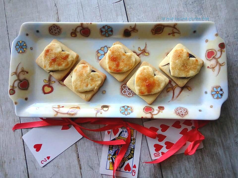 Biscotti cuore di cioccolato senza glutine