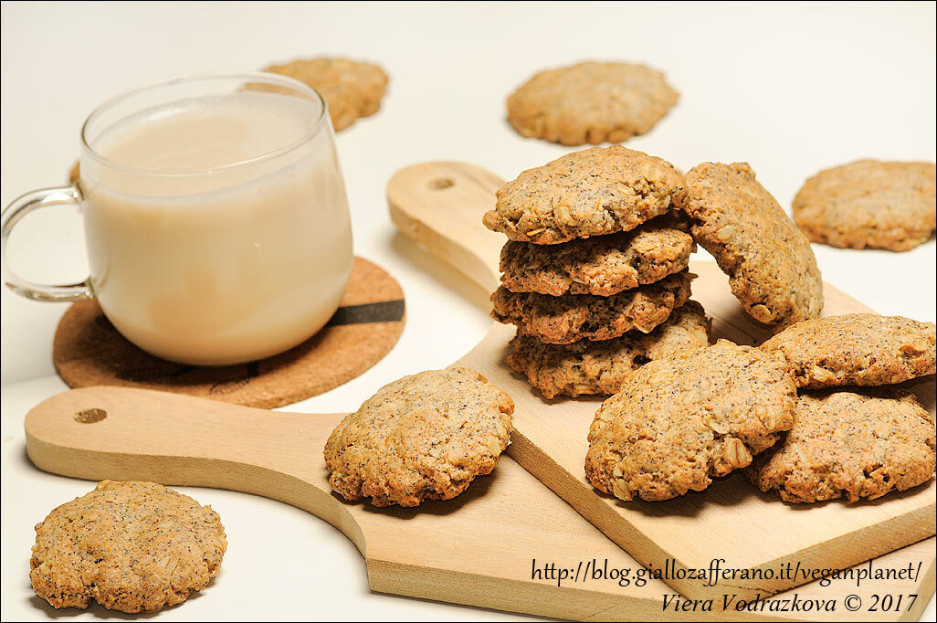 Biscotti d’avena e semi di papavero