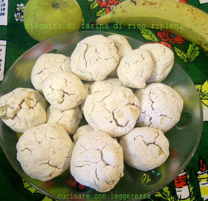 Biscotti di farina di riso ripieni