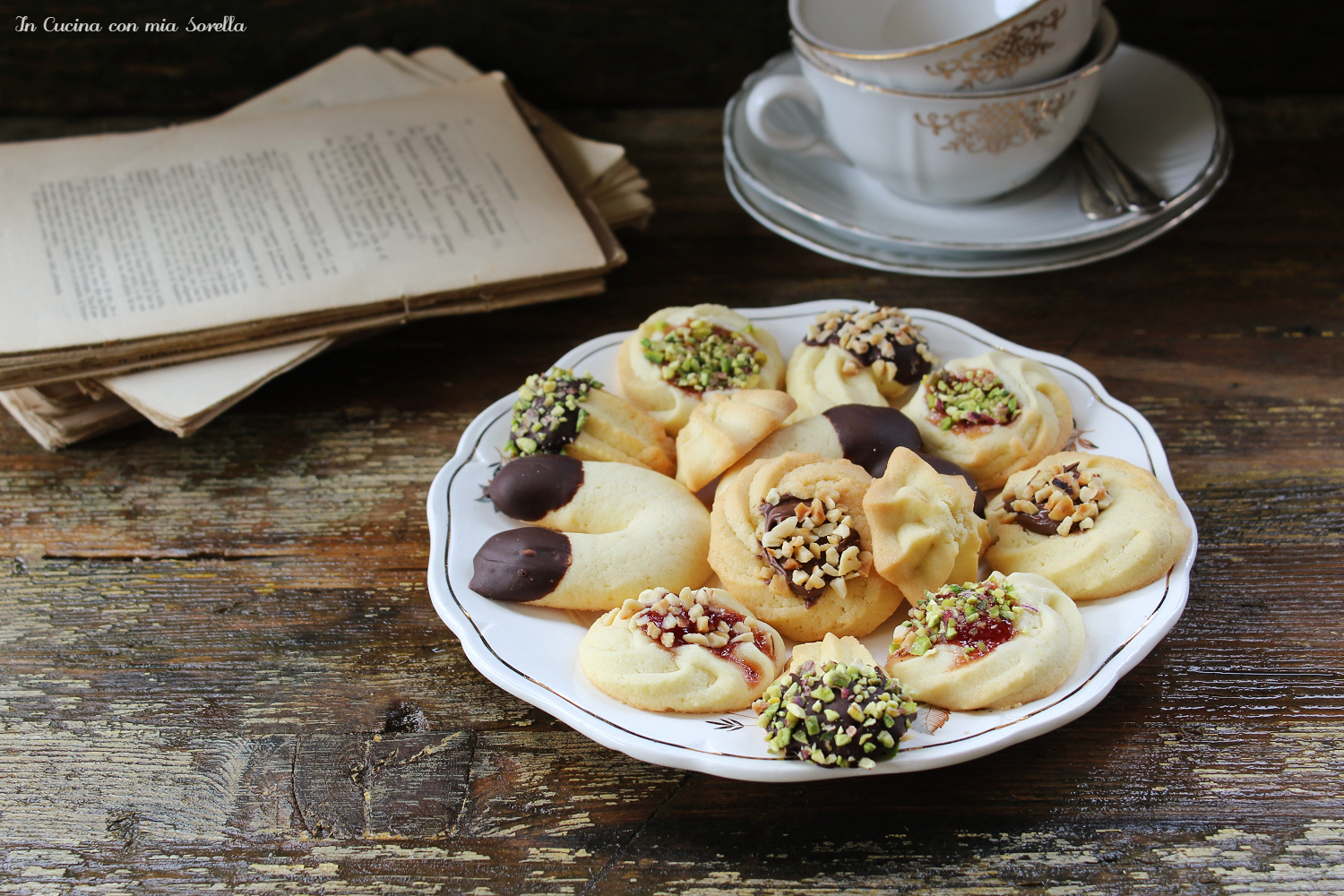 Biscotti di frolla montata come di pasticceria