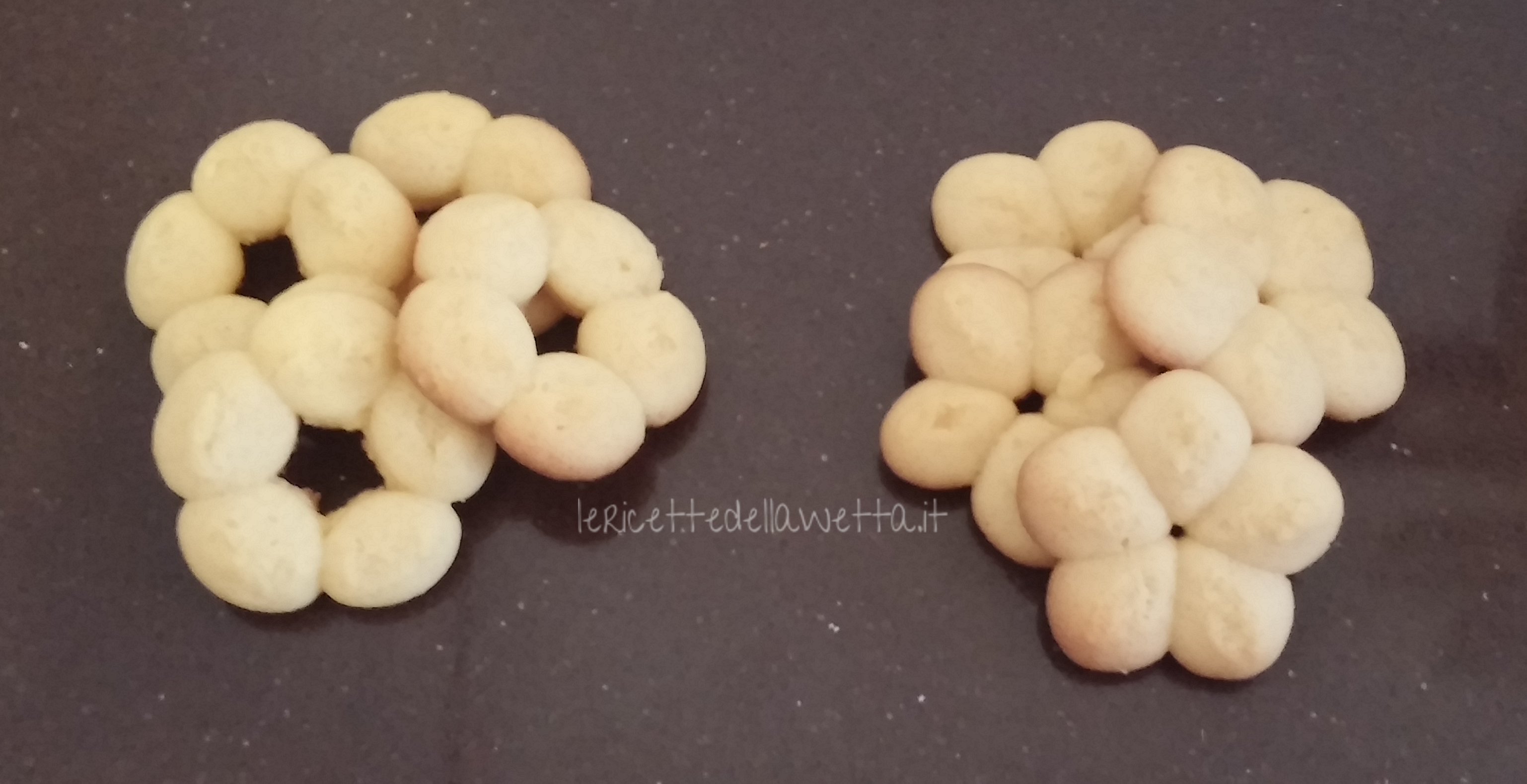 Biscotti di frolla montata