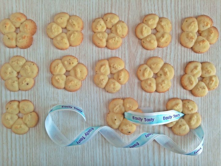 Biscotti di frolla montata zenzero e limone