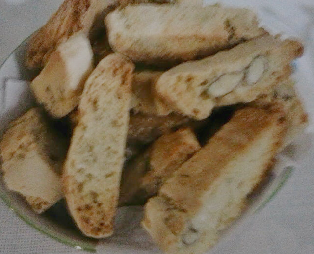 Biscotti di mandorle siciliani, anice limone mandorle