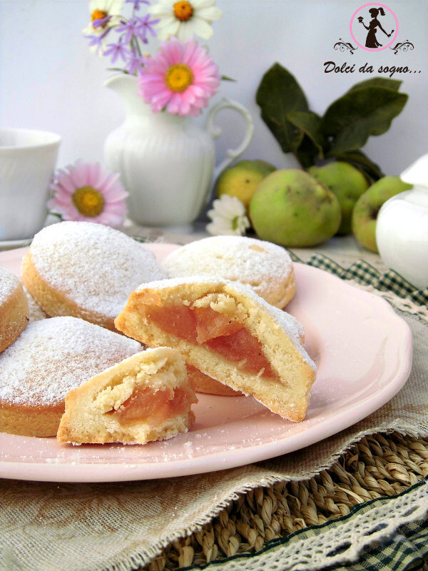 Biscotti di mele cotogne