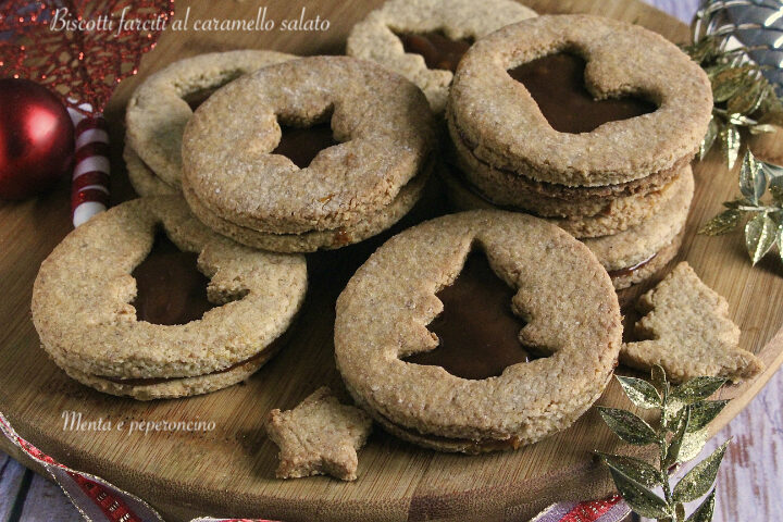 Biscotti farciti al caramello salato