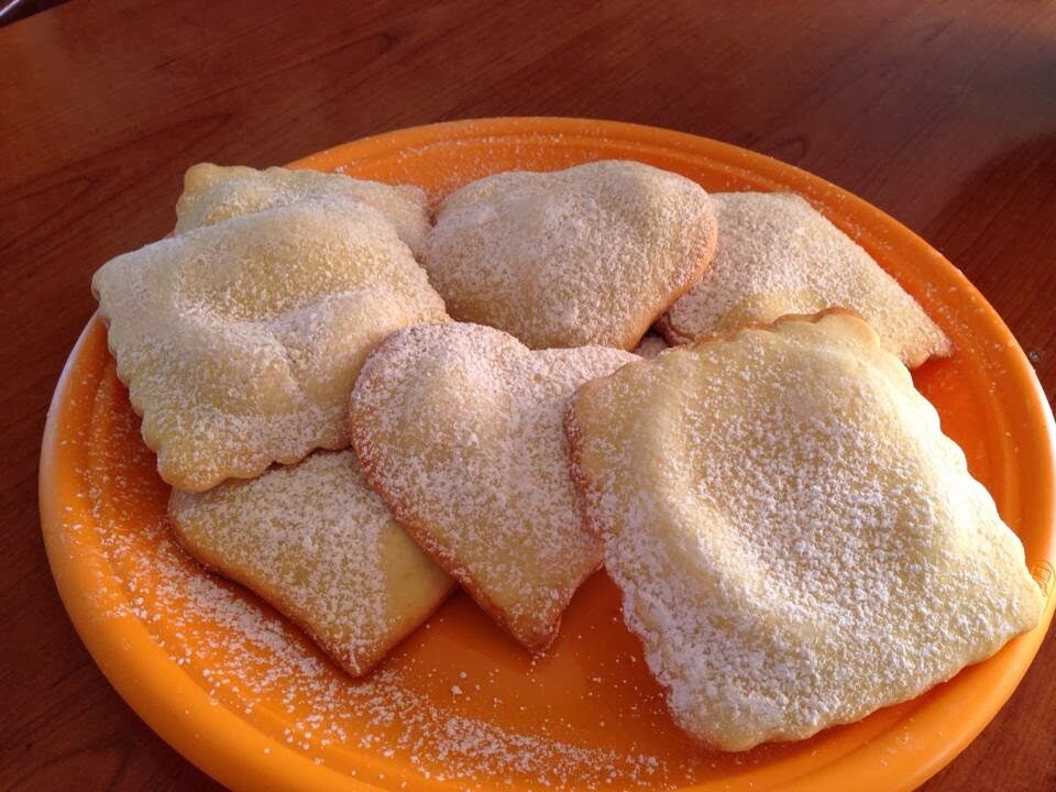 Biscotti farciti con crema al rum
