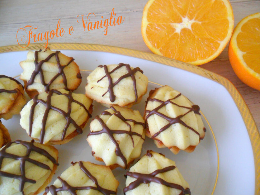 Biscotti gocce d’arancia