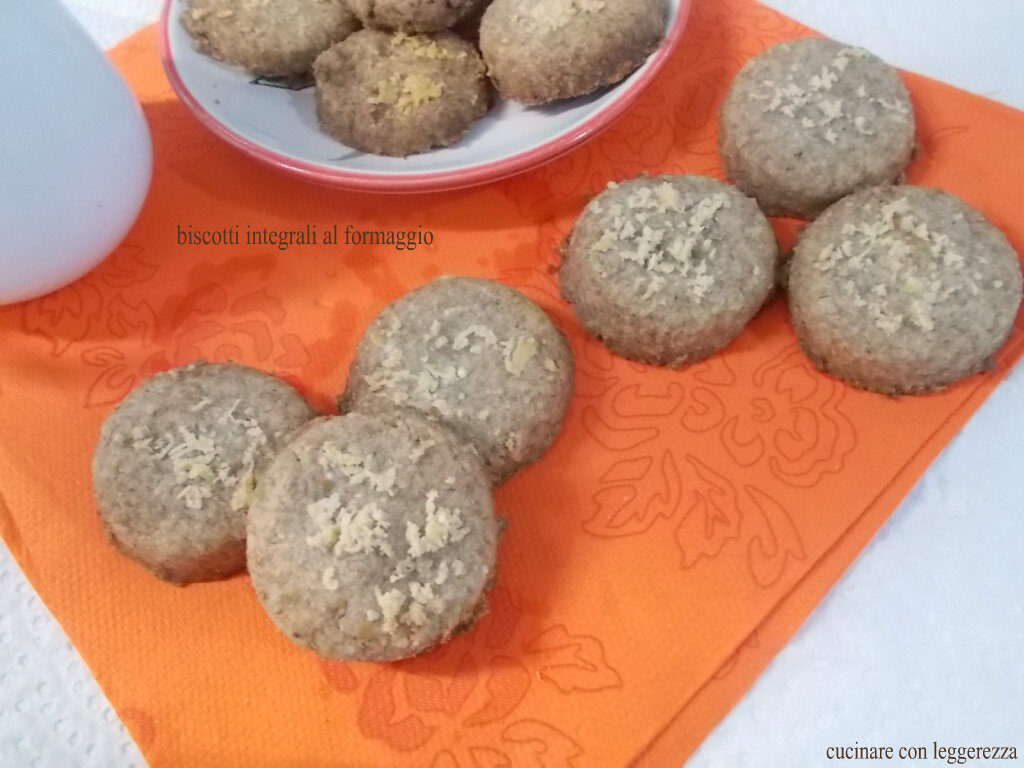 Biscotti integrali al formaggio