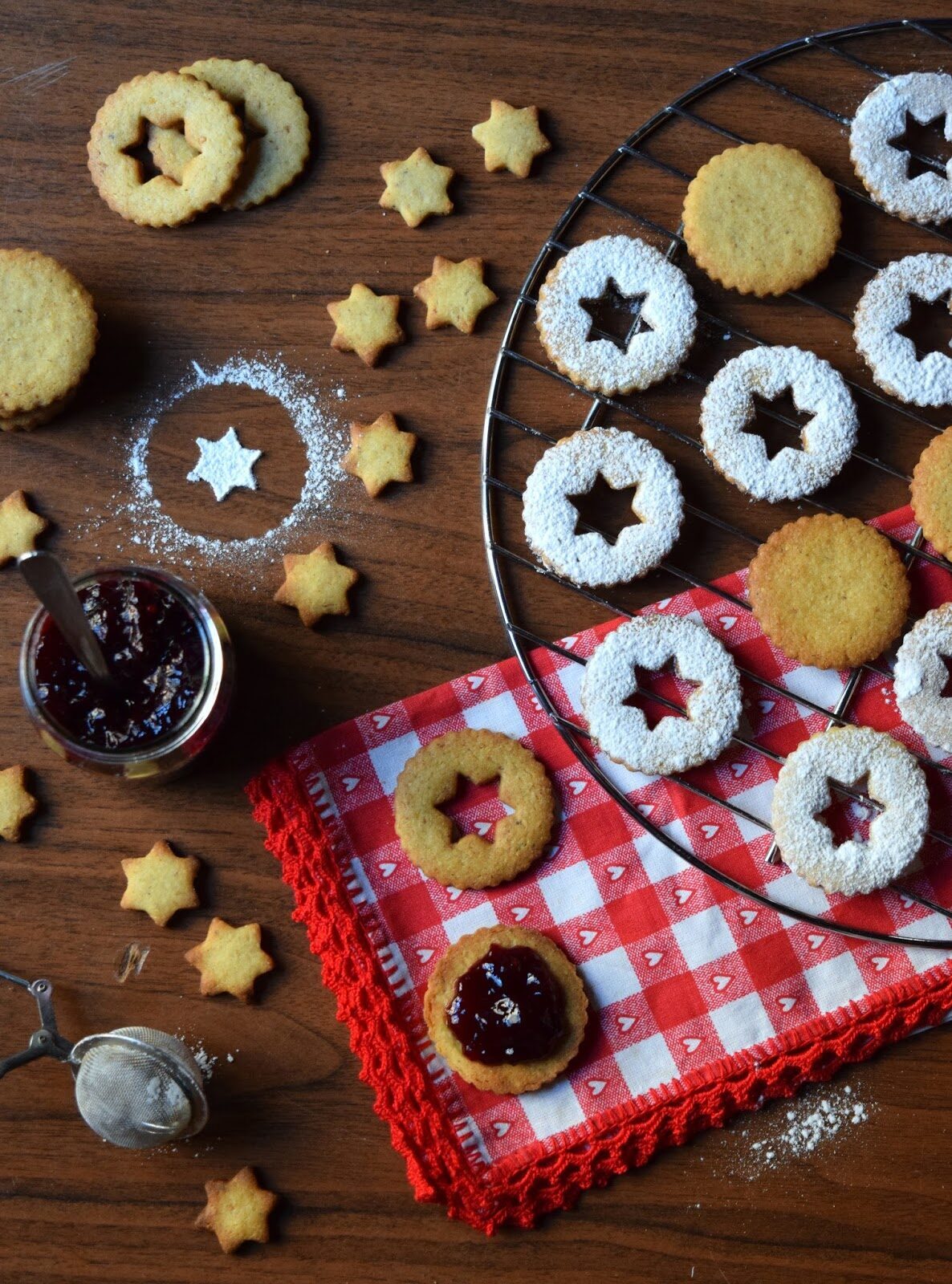Biscotti linzer: aspettando il natale (1)