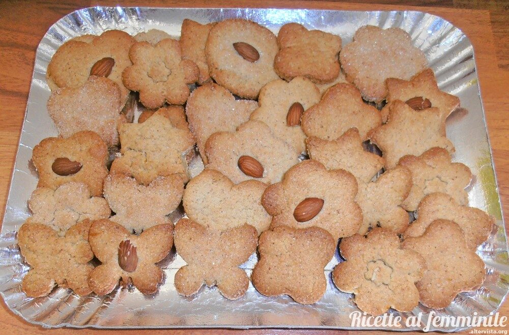 Biscotti mandorle, avena e farro