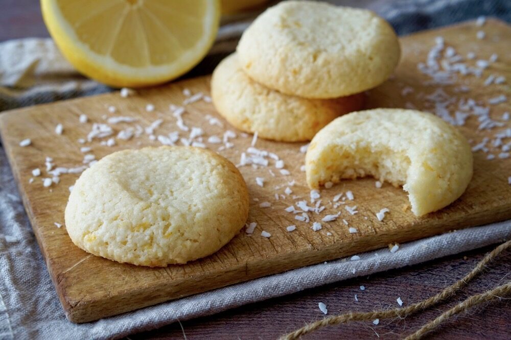 Biscotti morbidi al cocco e limone