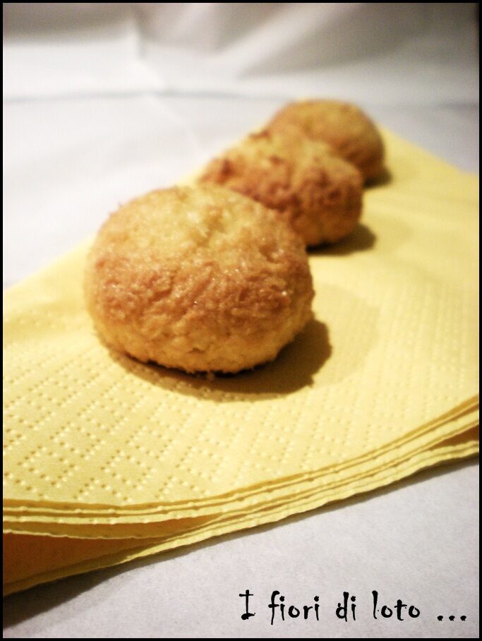 Biscotti morbidi al cocco