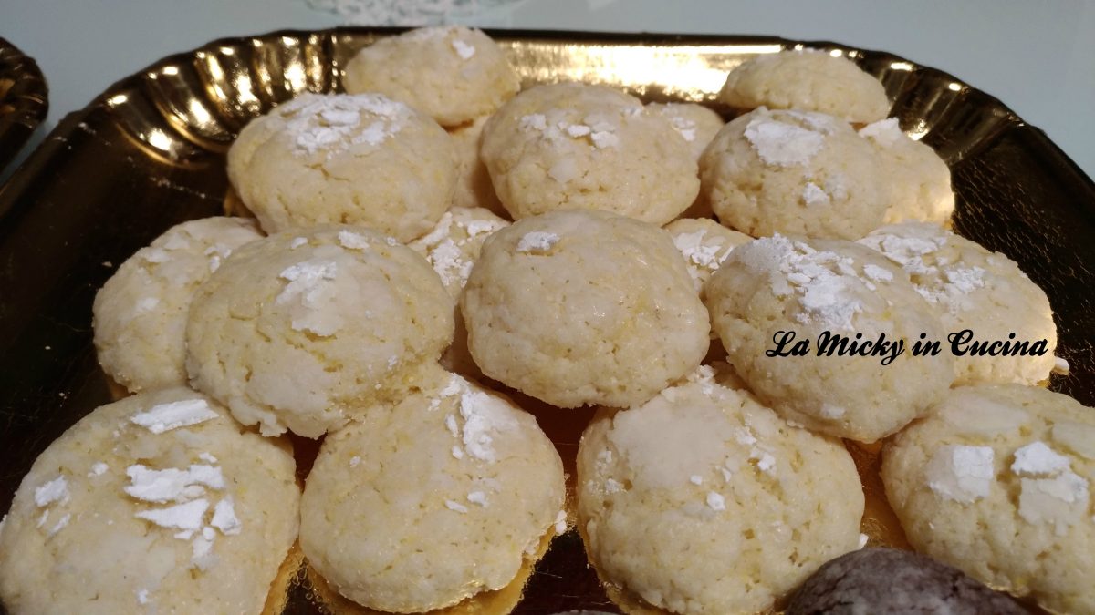 Biscotti morbidi al limone