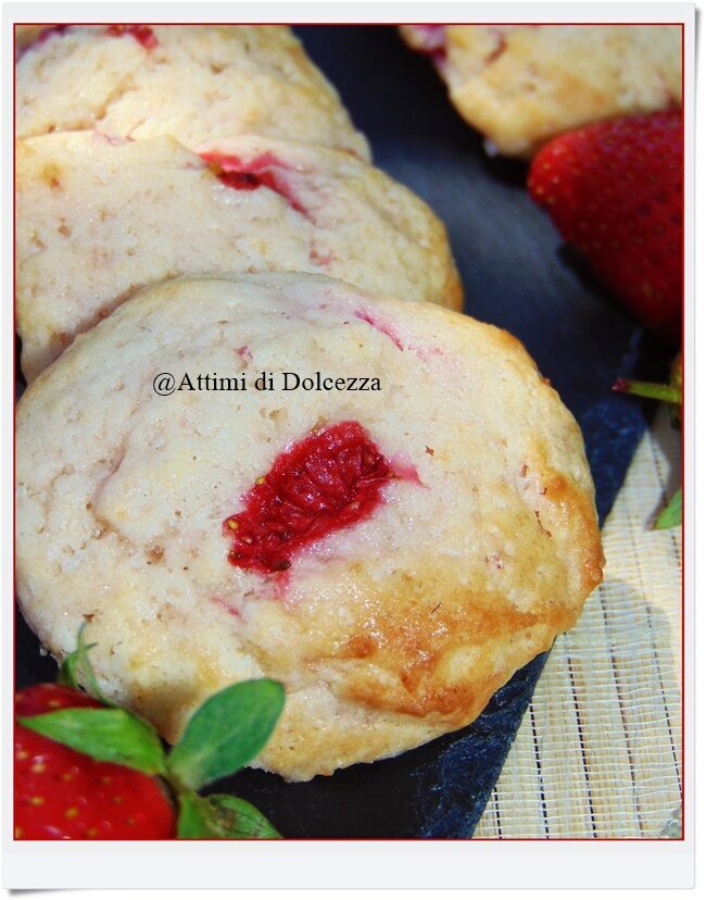 Biscotti morbidi alle fragole