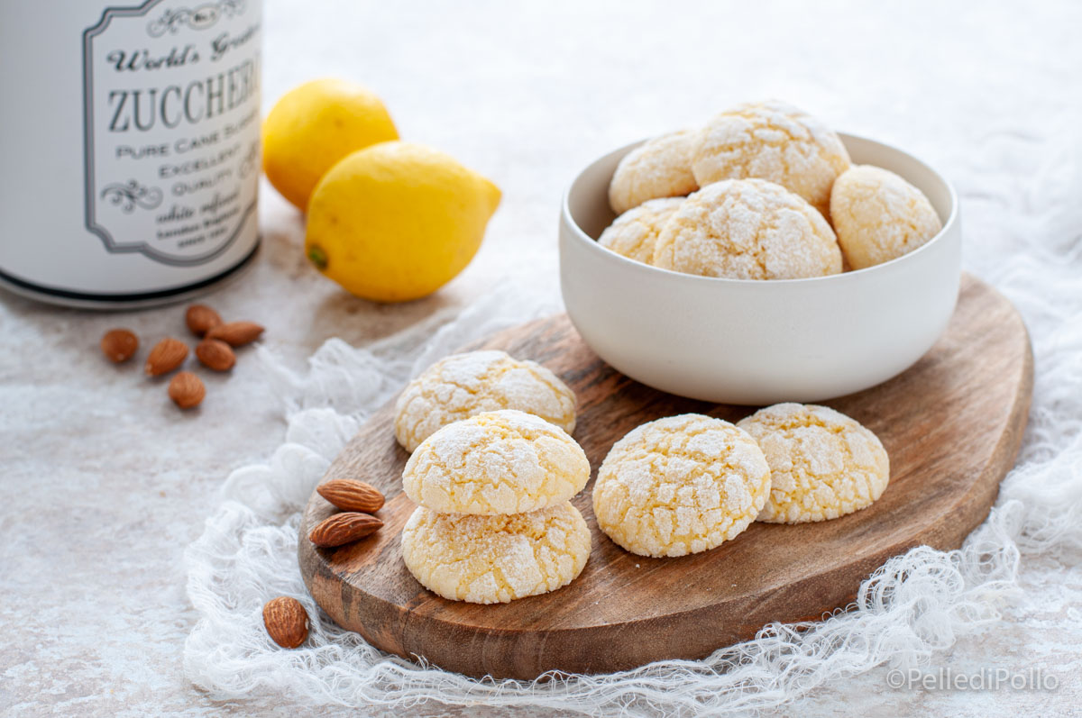 Biscotti morbidi alle mandorle e limone