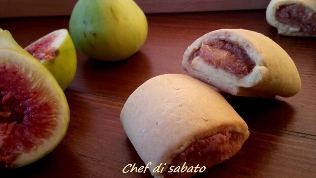 Biscotti morbidi con fichi freschi